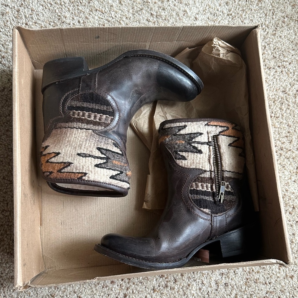 Freebird Shine Brown Boots Size 6